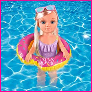 Nancy una tarde en la Piscina sumergible