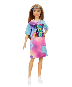 Comprar Barbie Fashionista Muñeca morena con vestido teñido tie dye barata